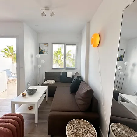 Casa Tropical Apartment Costa De Antigua